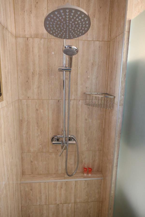 Central Place Apartment Timisoara Ngoại thất bức ảnh